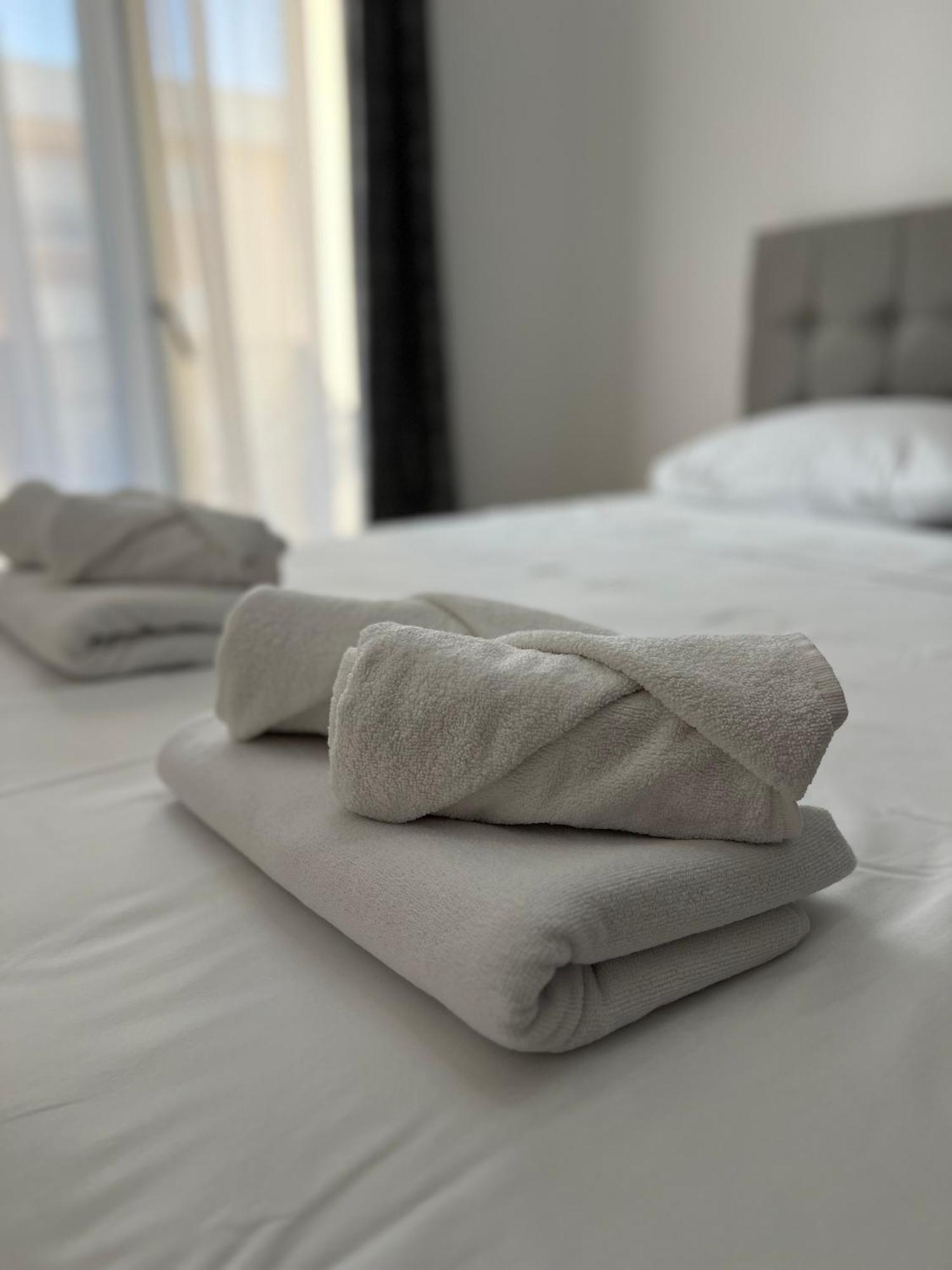Montenegro Luxury Suites - New City Podgoriçe Dış mekan fotoğraf